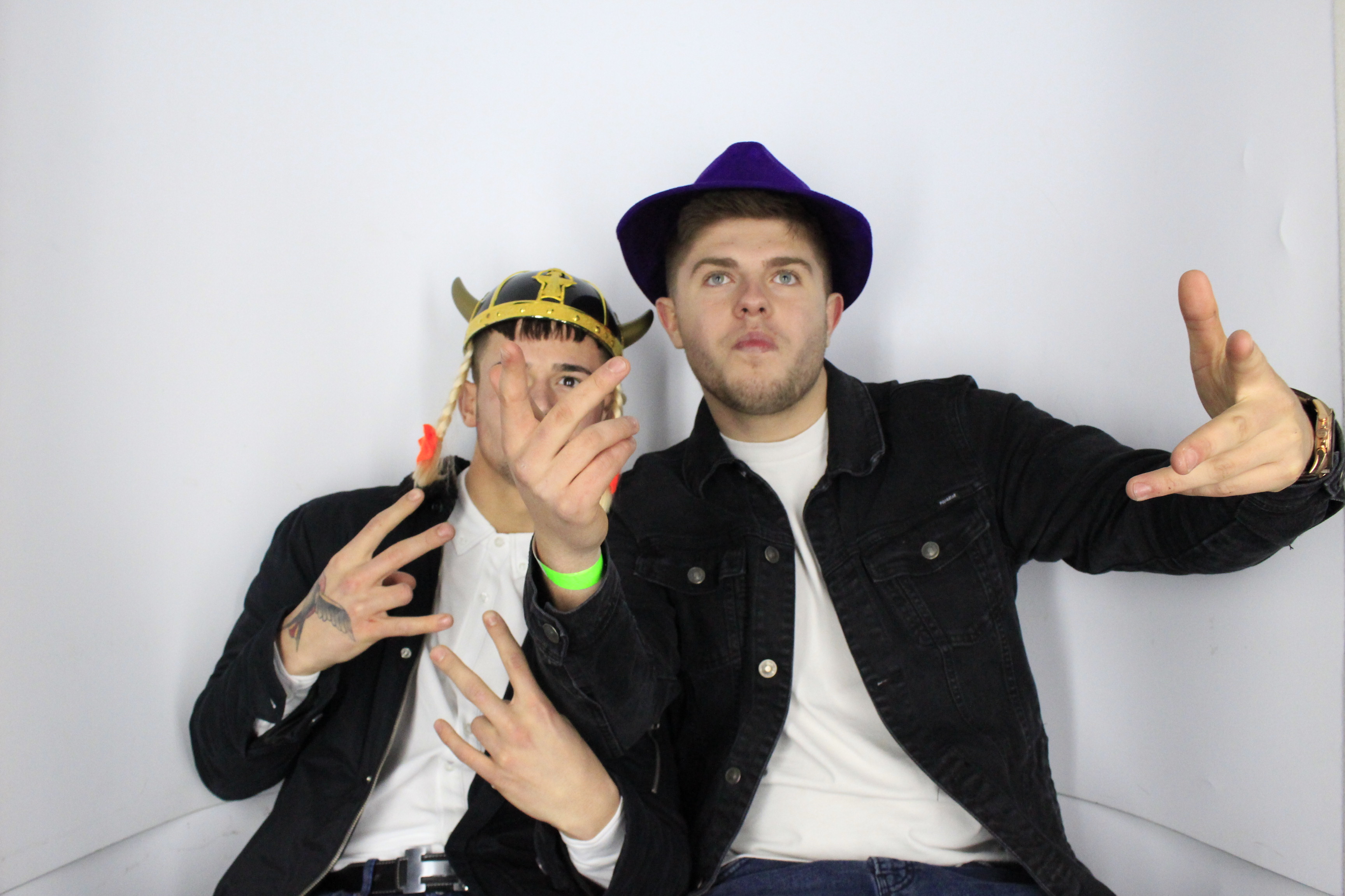 Issy & Alice's 18th Birthday Party | View more photos from the event at gallery.myphotoboothexperience.co.uk/u/MyPhotoBoothExperienceLtd/Issy-Alices-18th-Birthday-Party